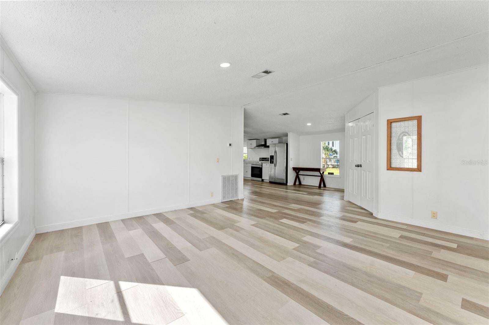 11004 KITTY HAWK DRIVE