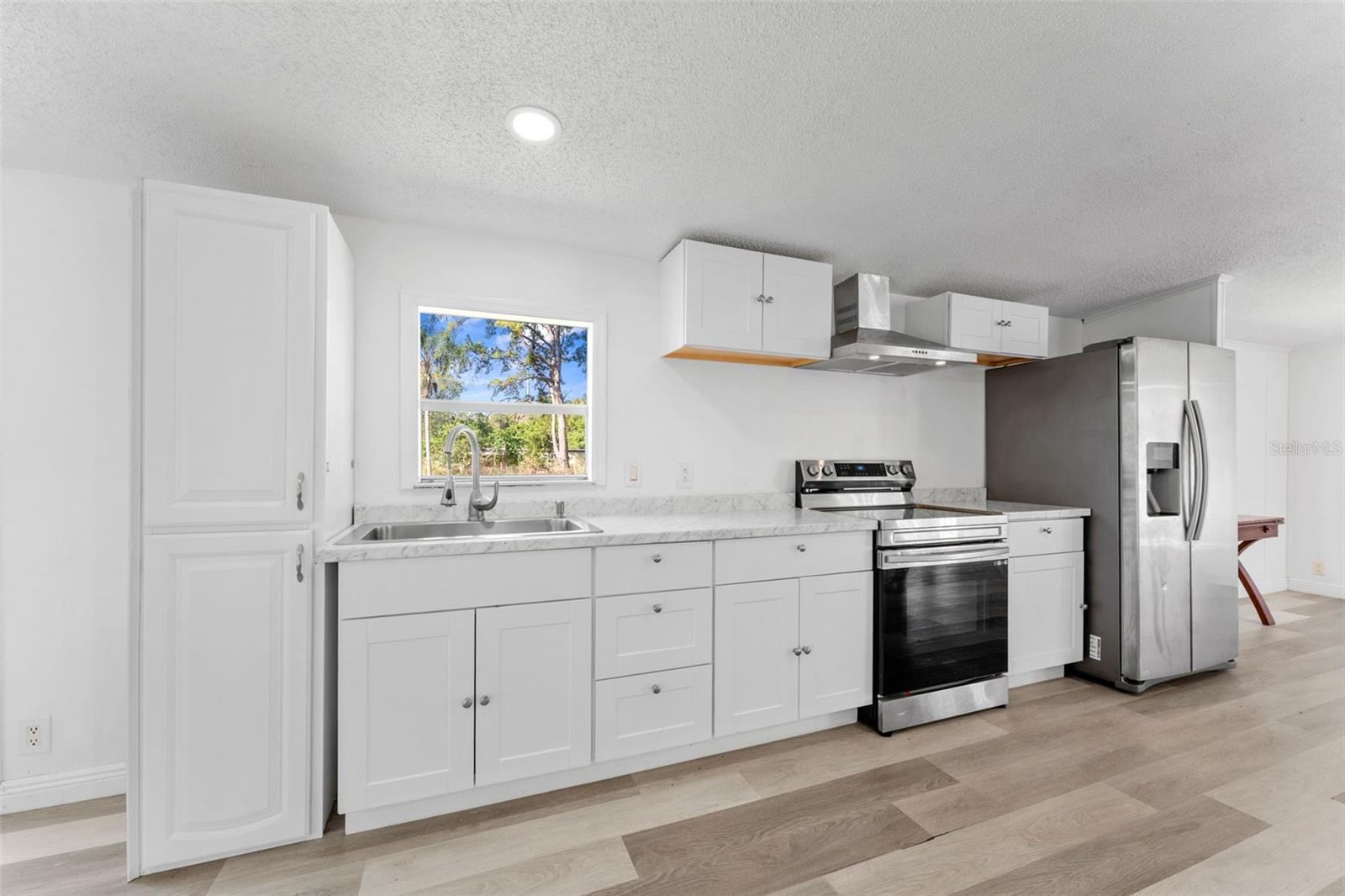 11004 KITTY HAWK DRIVE