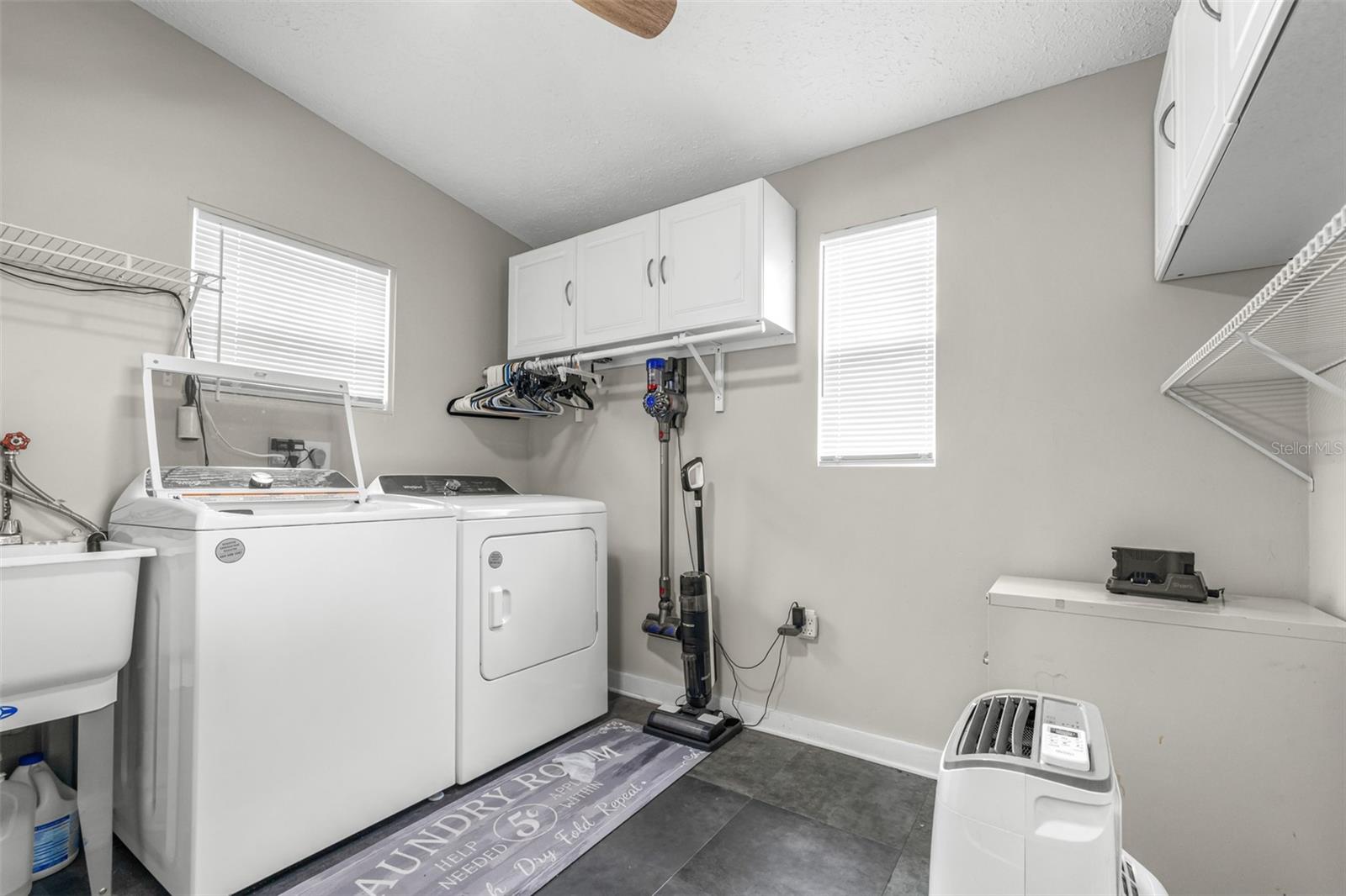 EAST COVE UNIT 01 - Residential