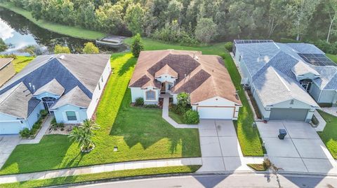 A home in LAKELAND