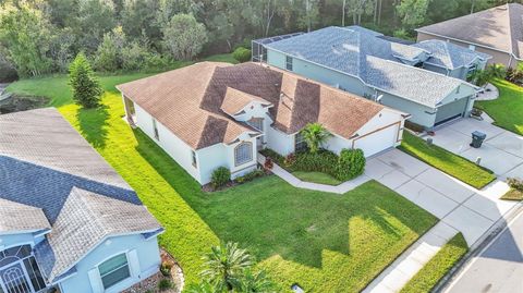 A home in LAKELAND