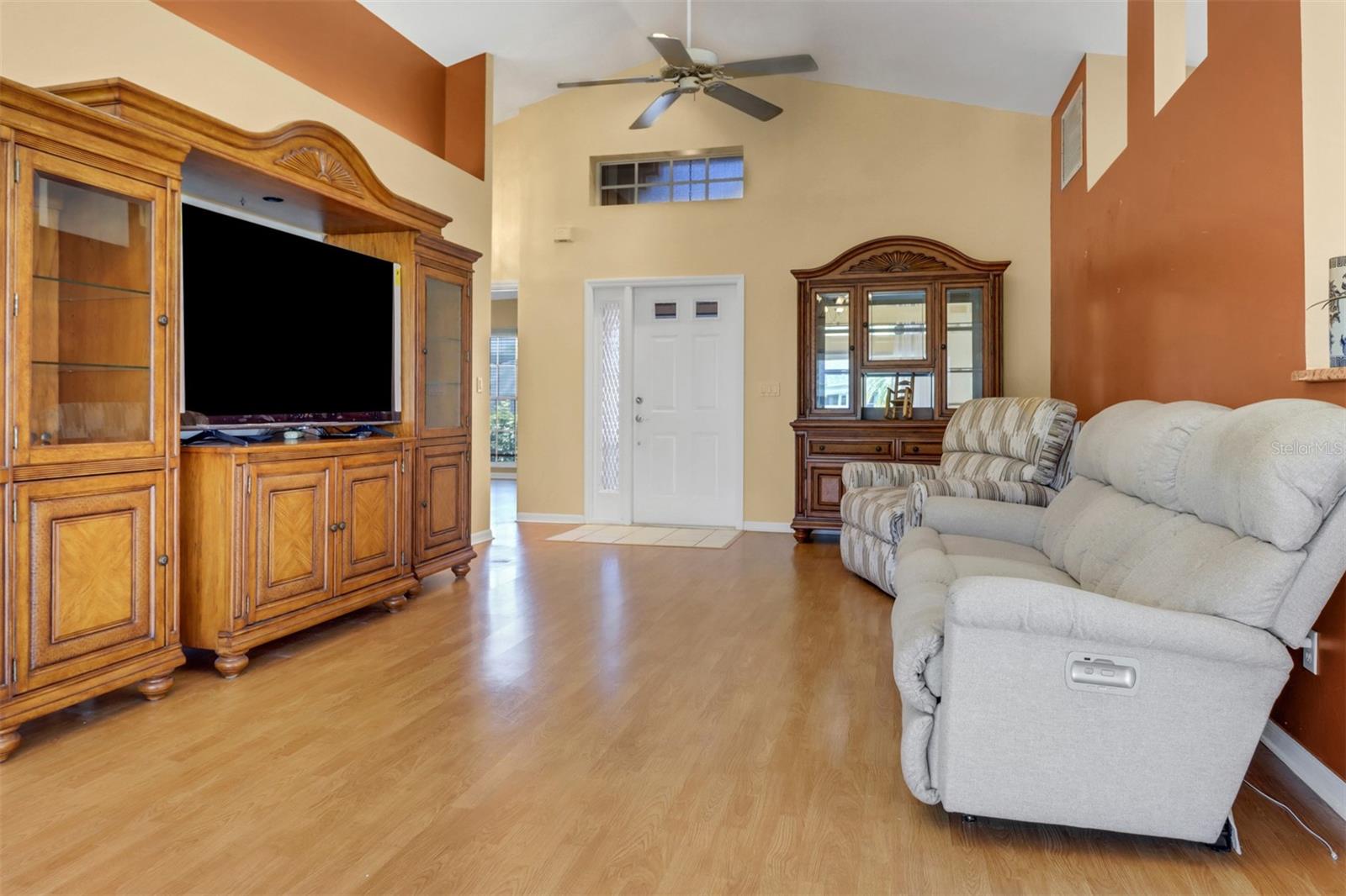 SABAL SPGS GOLF & RACQUET CLUB - Residential