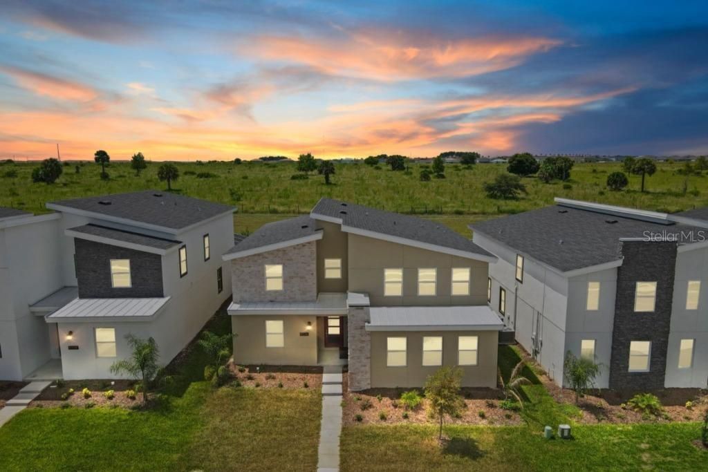 Photo of 9246 Sommerset Hills Drive, Davenport, FL 33896 (MLS # S5139833)