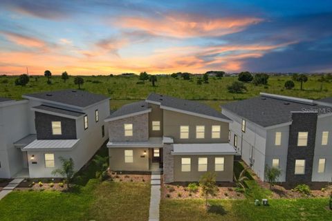 Photo of 9246 Sommerset Hills Drive, Davenport, FL 33896 (MLS # S5139833)