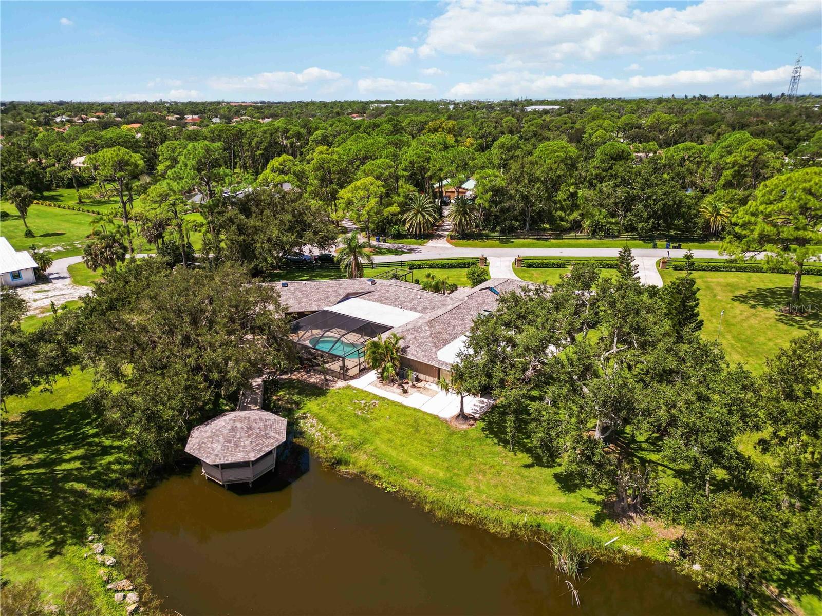 PINE RANCH - Residential