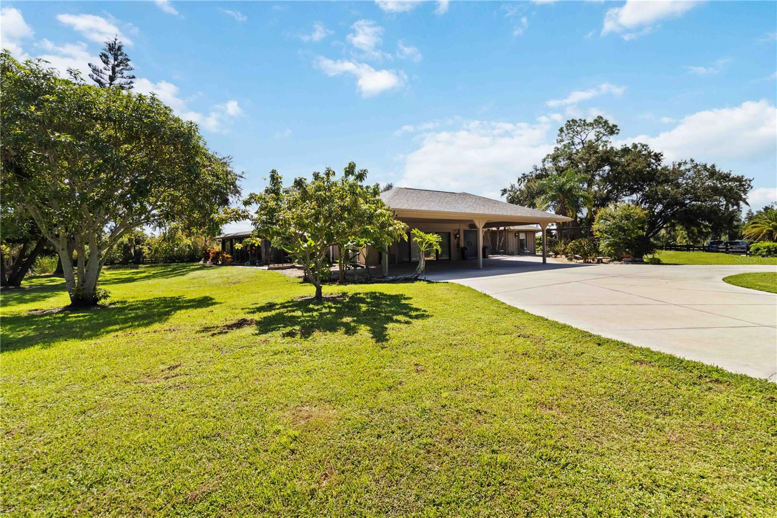 PINE RANCH - Residential