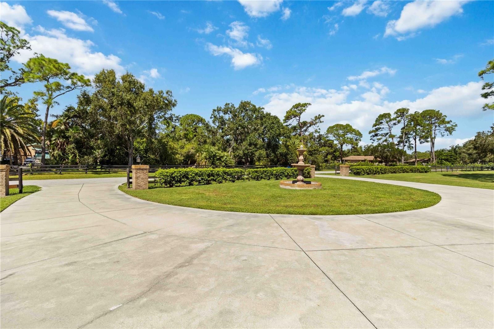 PINE RANCH - Residential