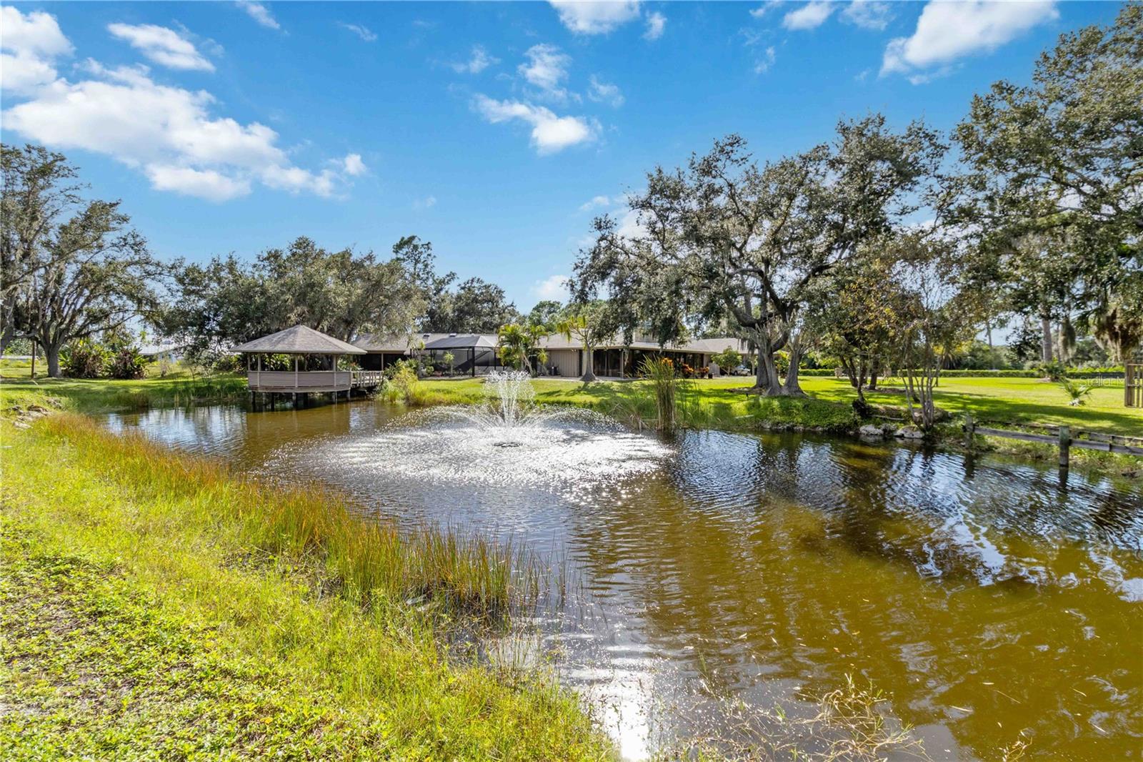 PINE RANCH - Residential