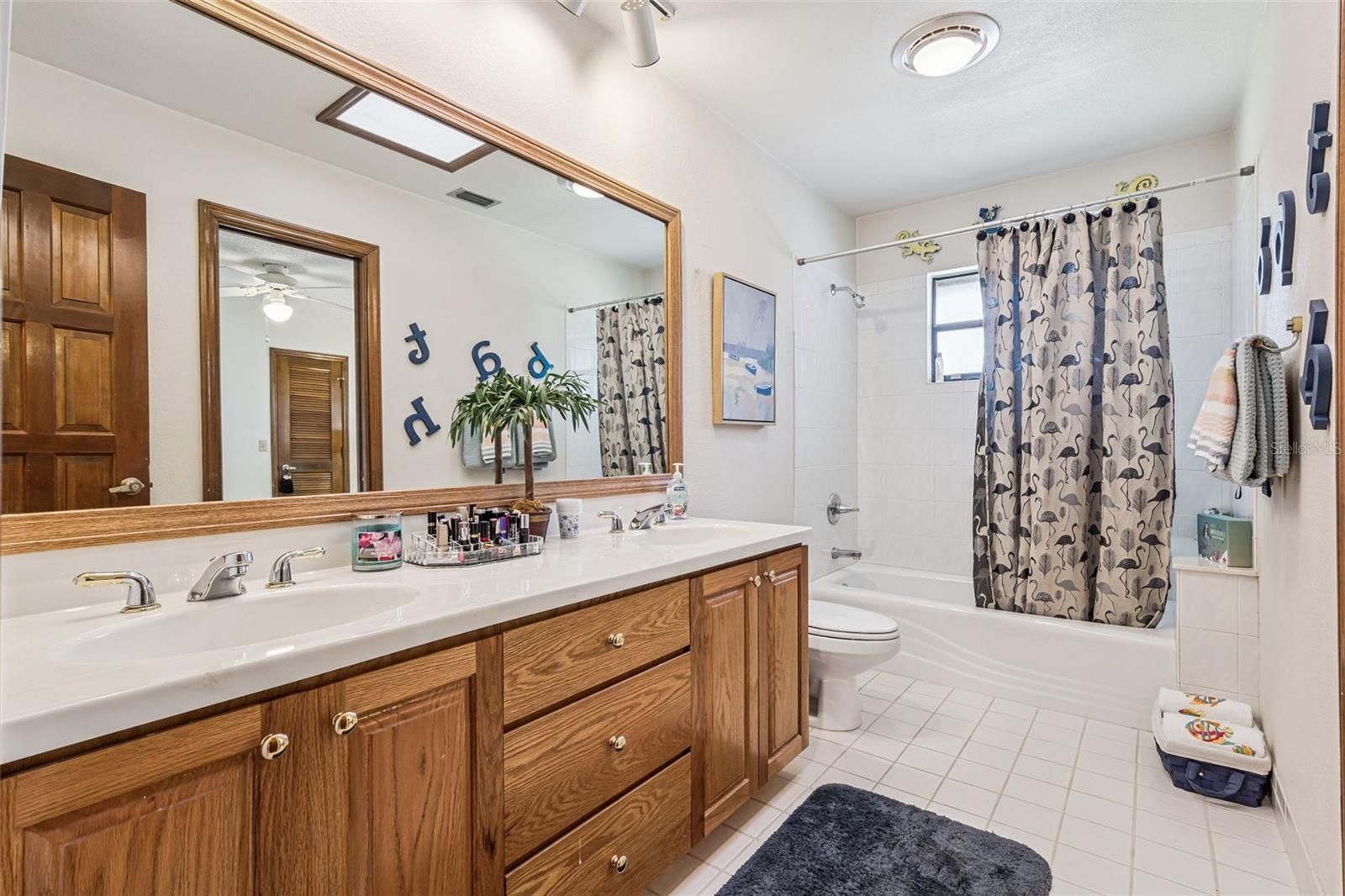 SWEETWATER COVE - Residential