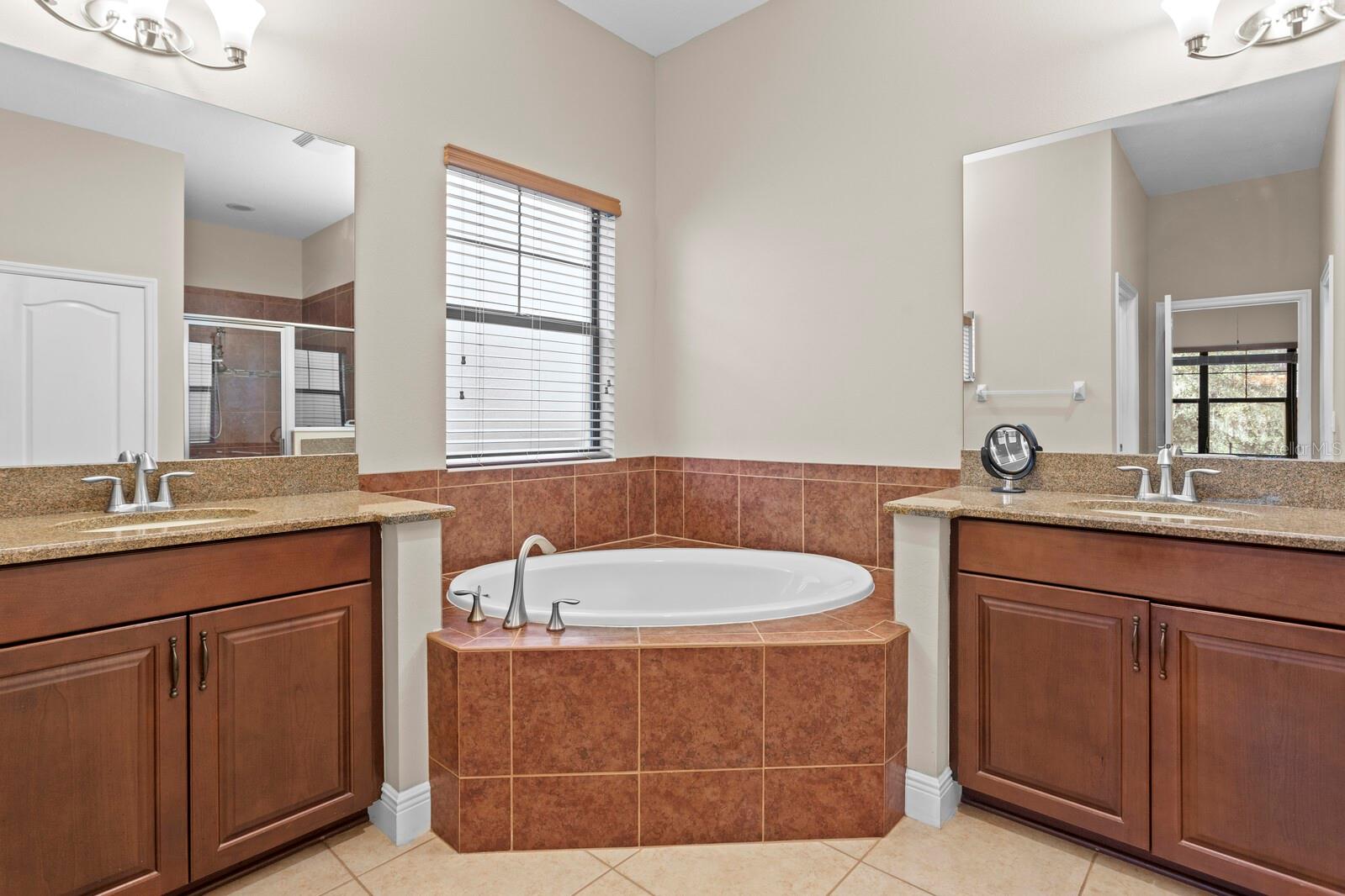 ENCLAVE/TERRA BELLA PH 2-4 - Residential