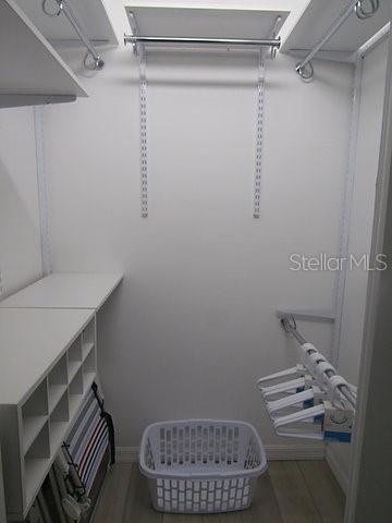 VENICE BEACH APTS SEC 1 - Residential Lease
