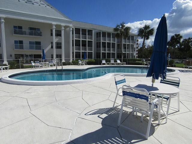 VENICE BEACH APTS SEC 1 - Residential Lease