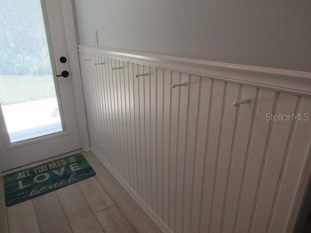 VENICE BEACH APTS SEC 1 - Residential Lease