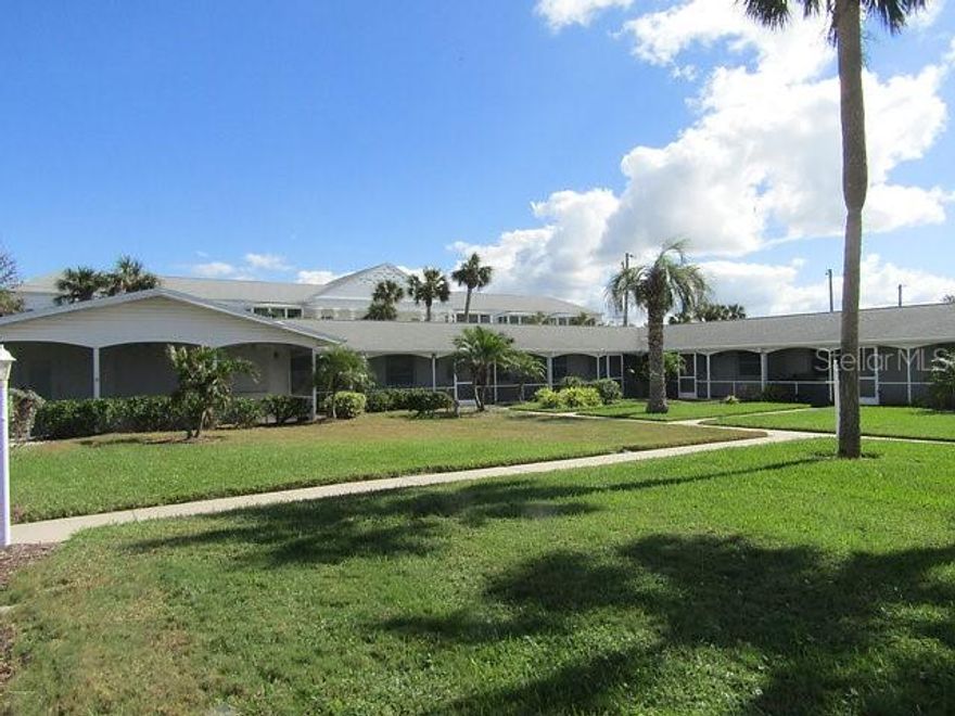 Talk about Location! This adorable completely updated condo is located directly across from Venice Beach. It is a 1 bedroom, 1 bath unit with a coastal flare. Beautifully updated throughout.
There is a pool, laundry room  and clubhouse.
Available Dec 25 thru April 26 with a 3 month minimum
No Smoking or Vaping
No pets
This unit is also available offseason May thru November , Call for Pricing