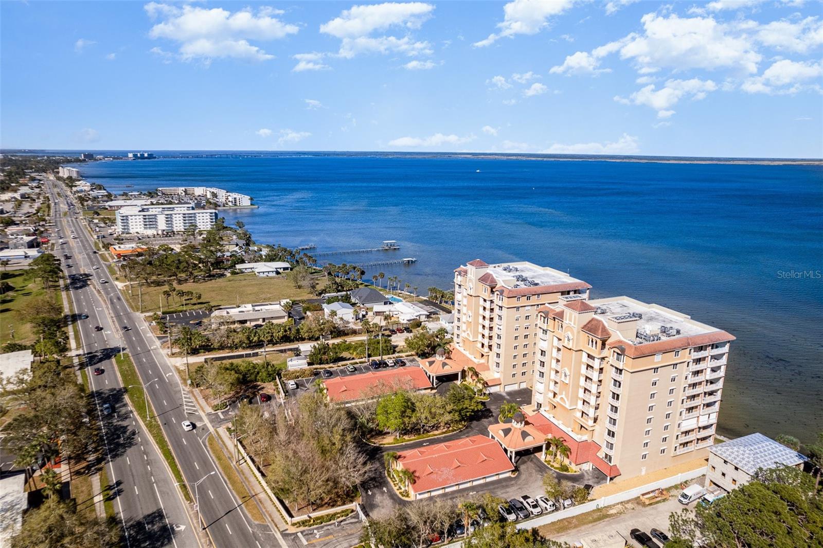 SOMERSET RIVERFRONT CONDOMINIUM - Residential