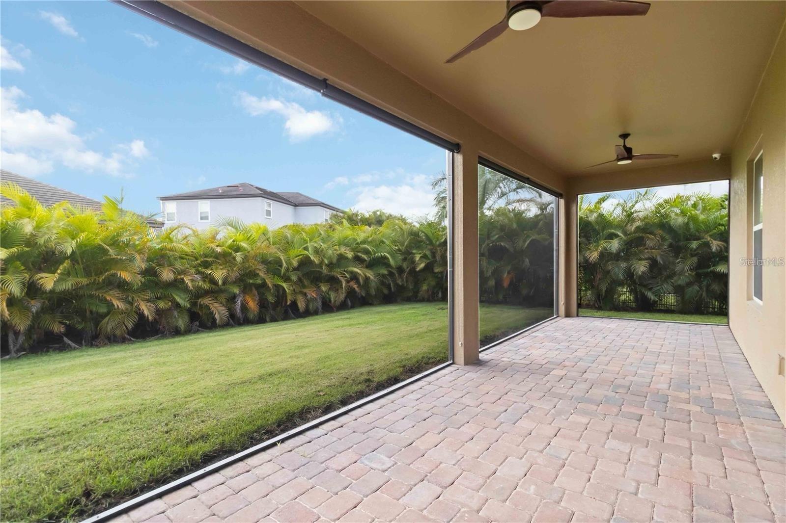 ARBOR GRANDE - Residential