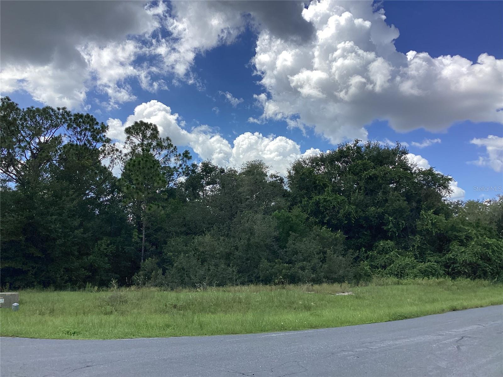 SPRING LAKE PINES SUB - Land