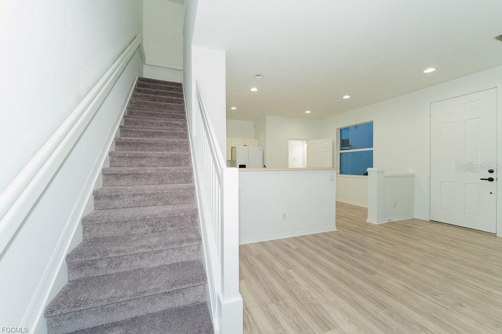 LAKEWOOD VILLAGE - Residential