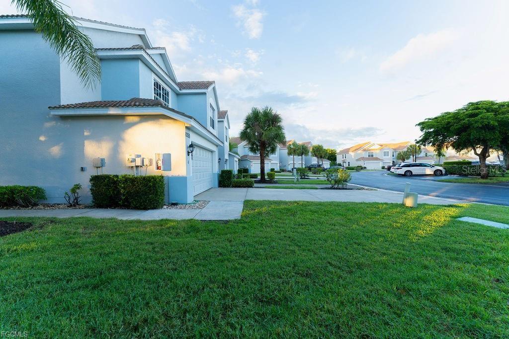 LAKEWOOD VILLAGE - Residential