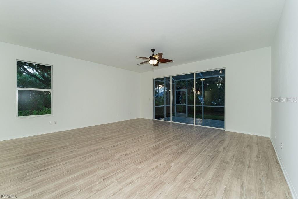 LAKEWOOD VILLAGE - Residential