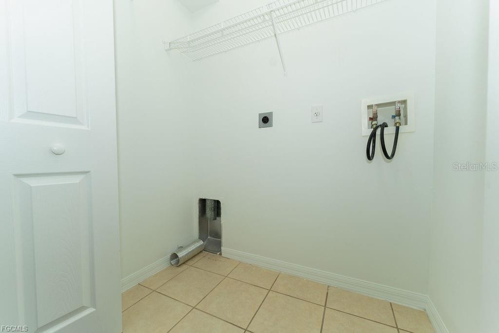 LAKEWOOD VILLAGE - Residential