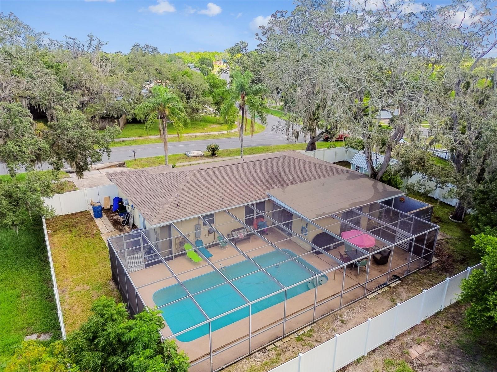 6937 TREEHAVEN DRIVE