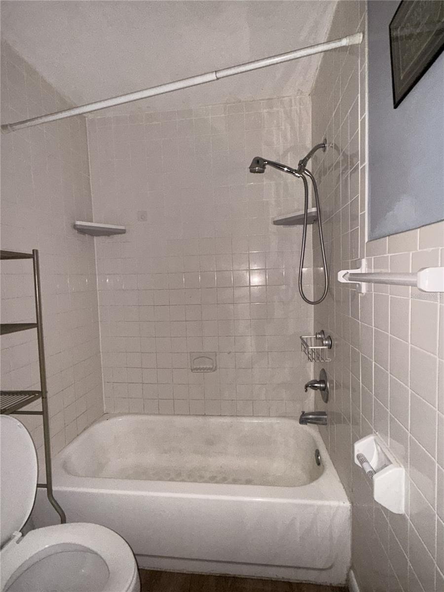 TOWN OF LAKE WALES - Residential Income