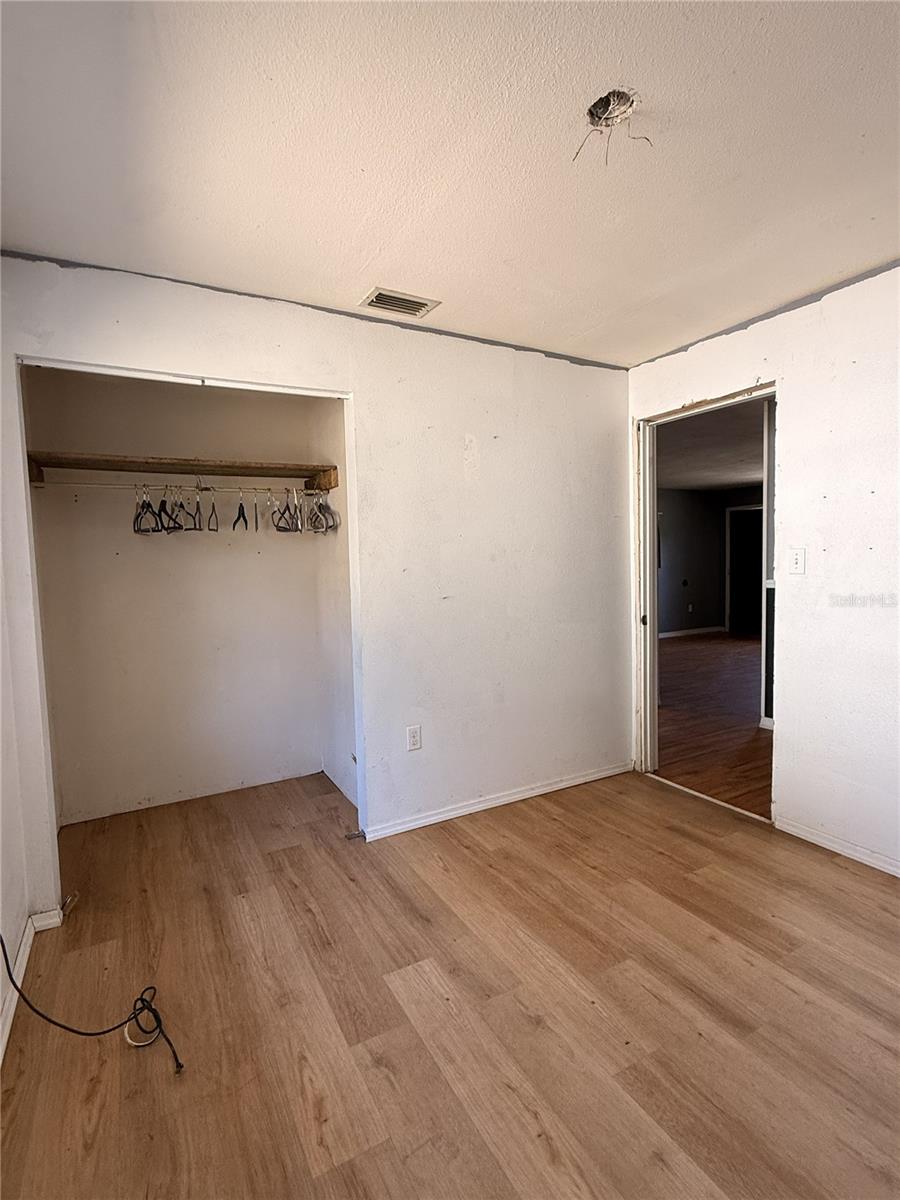 TOWN OF LAKE WALES - Residential Income