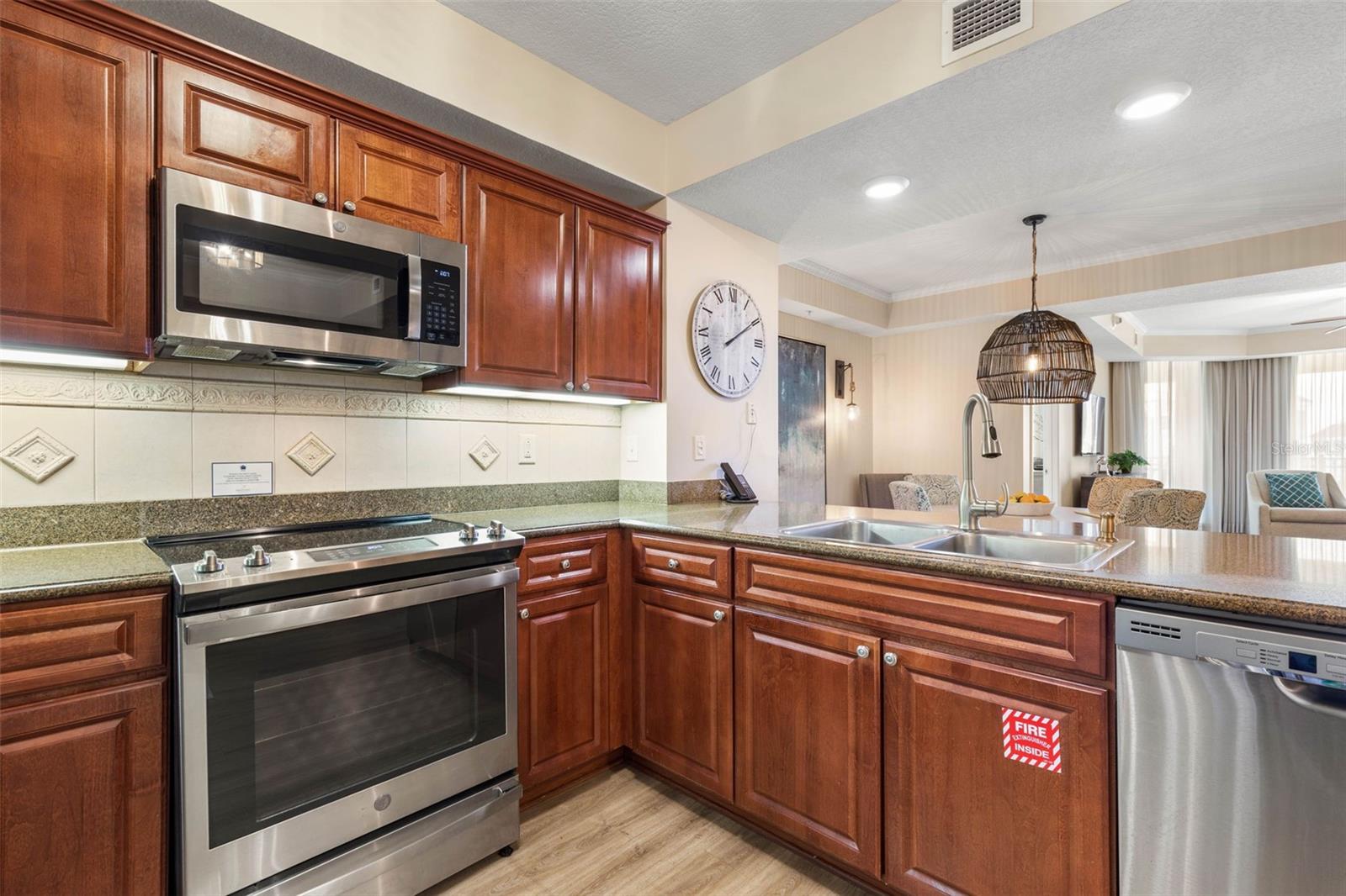 NORTHSHORE 05 - Residential