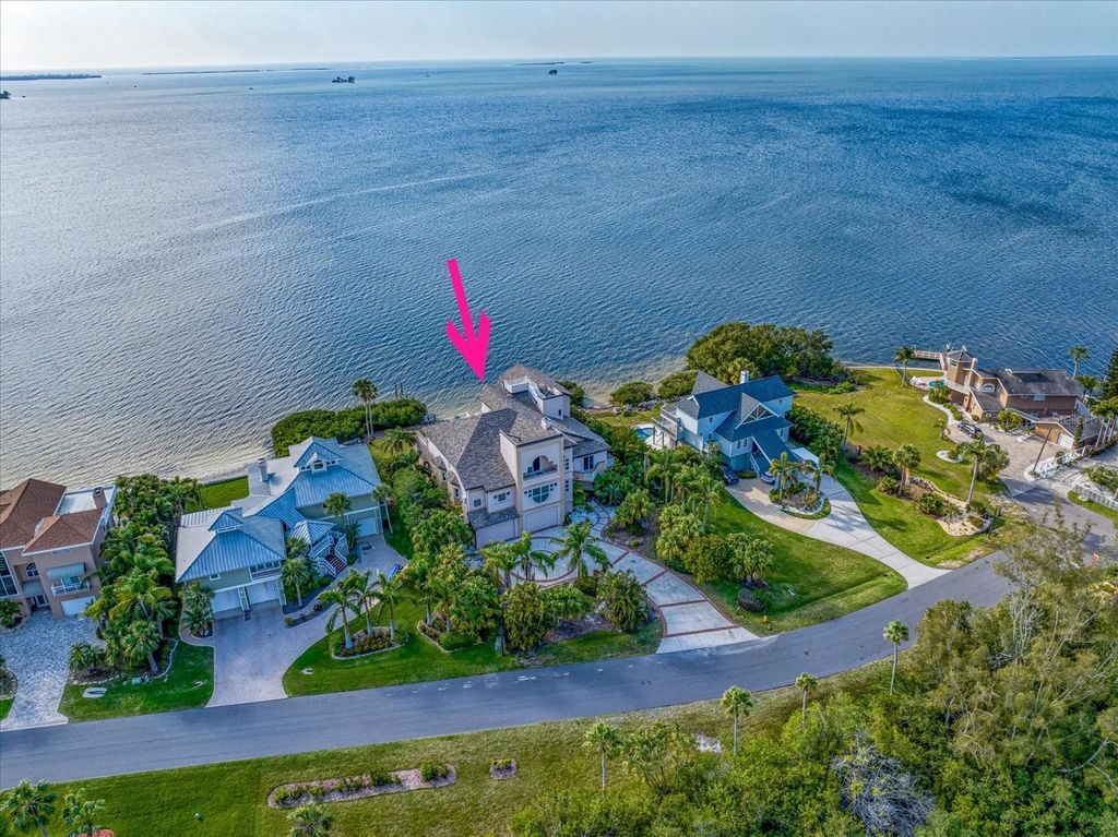 Photo of 812 Point Seaside Drive, Crystal Beach, FL 34681 (MLS # TB8389262)