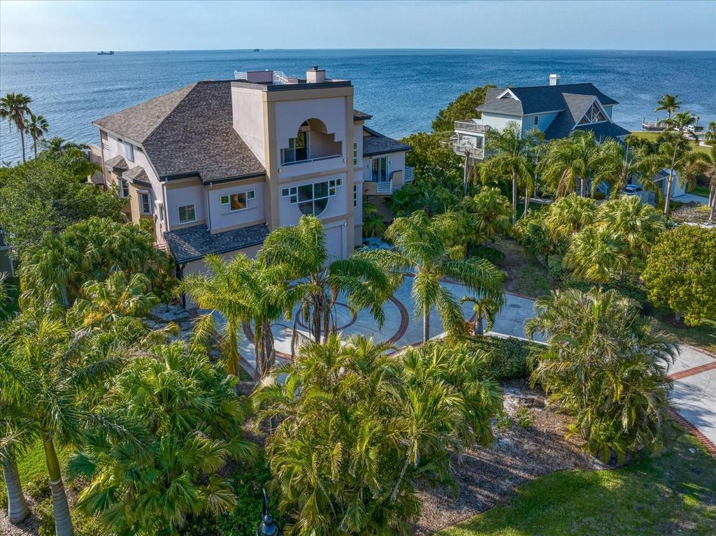 Photo of 812 Point Seaside Drive, Crystal Beach, FL 34681 (MLS # TB8389262)