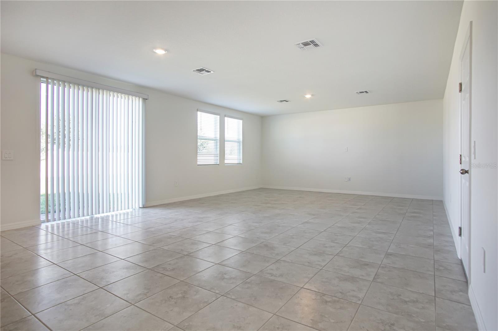 LAWSON DUNES SUB - Residential Lease