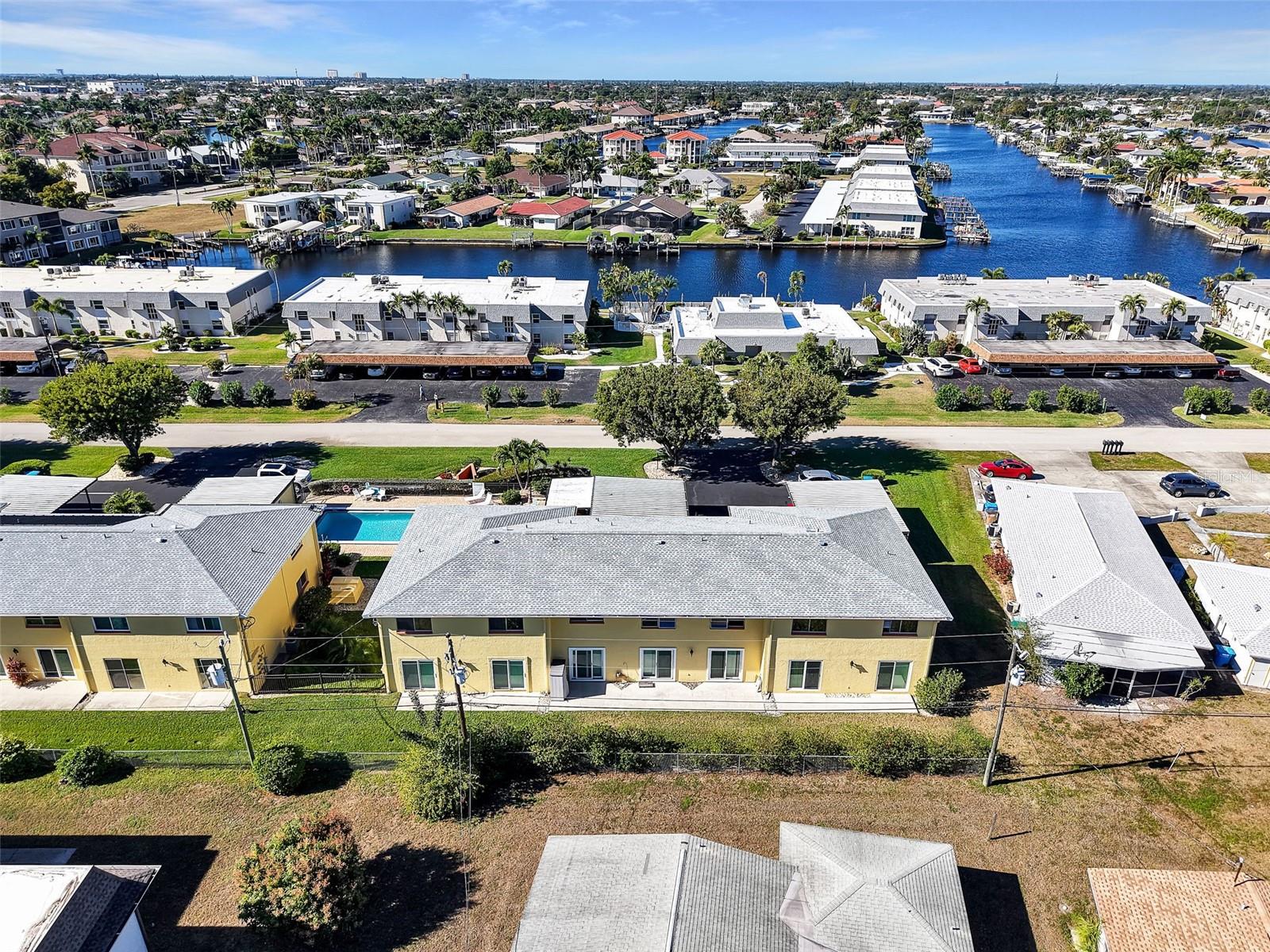 RENDEZVOUS CONDO - Residential