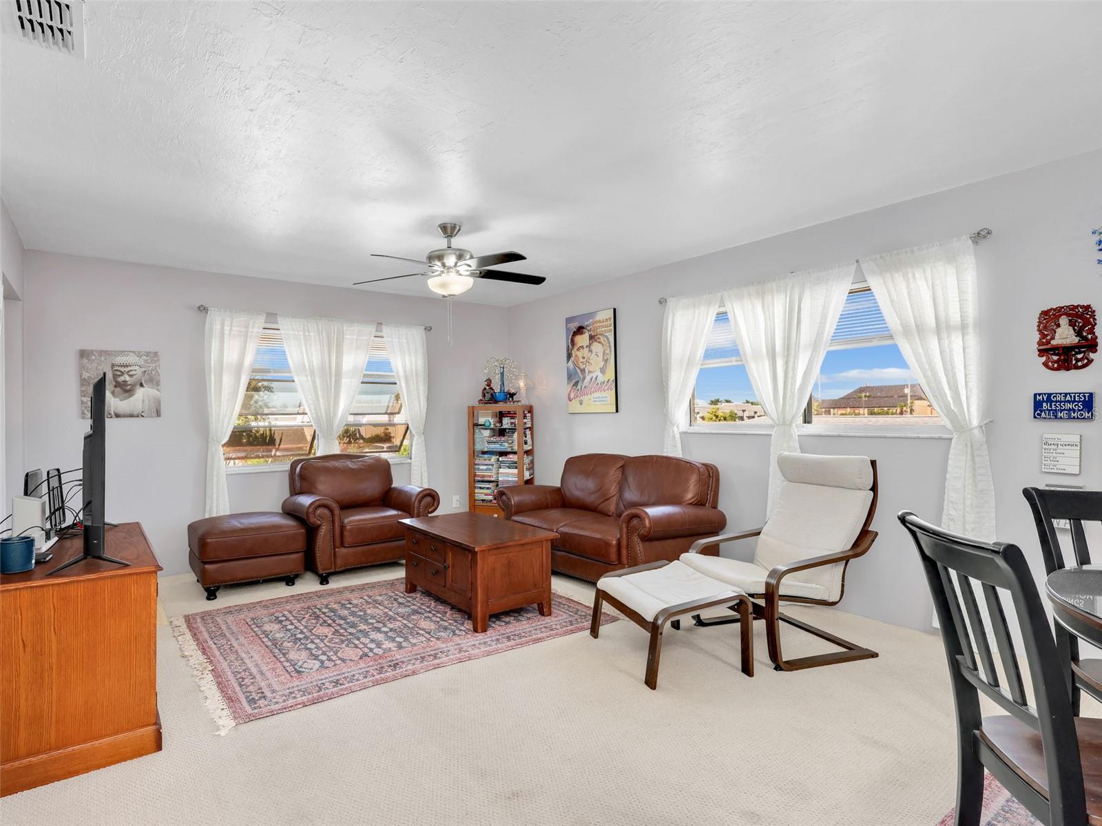 RENDEZVOUS CONDO - Residential