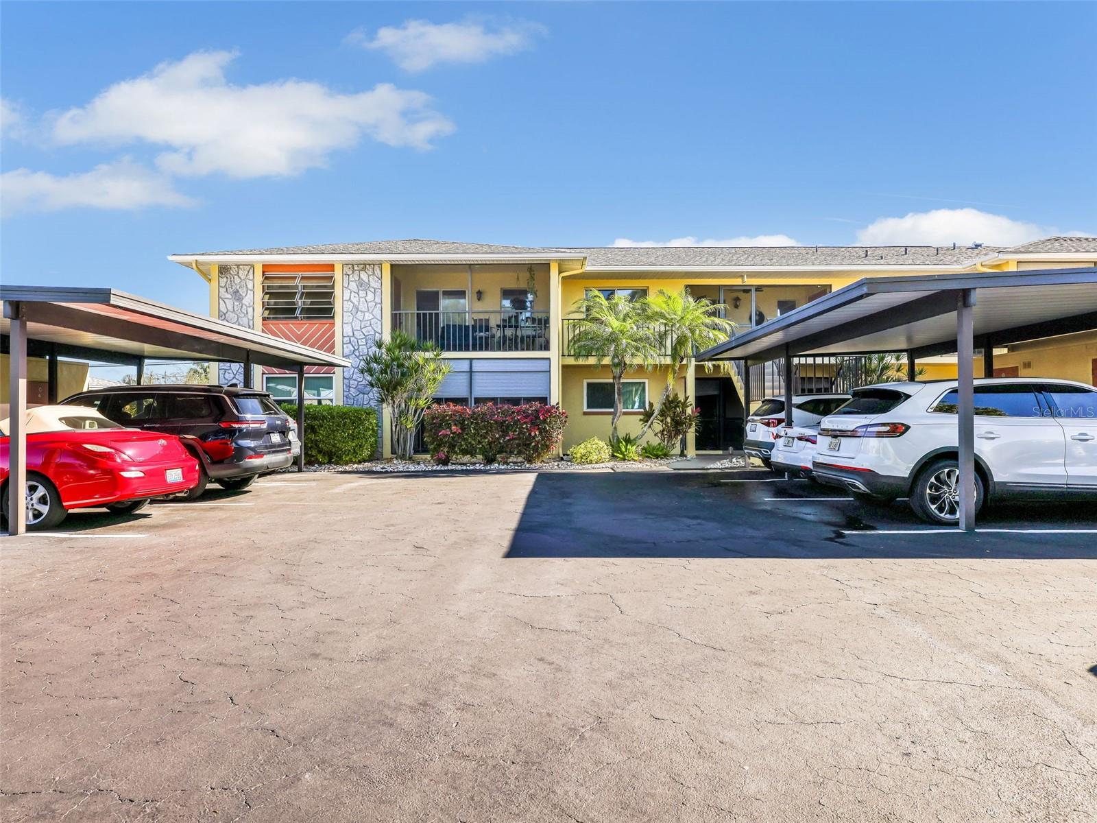 RENDEZVOUS CONDO - Residential