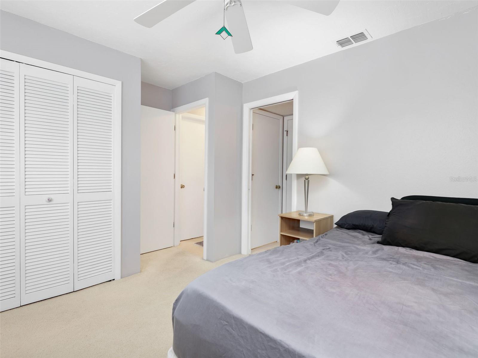 RENDEZVOUS CONDO - Residential