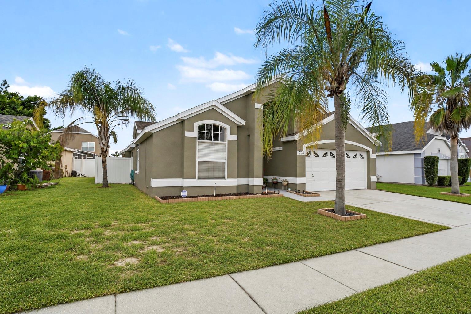 726 ROCHESTER LOOP