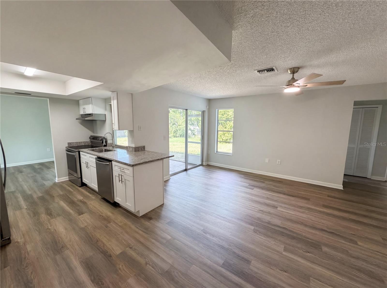 AMBERGLEN - Residential