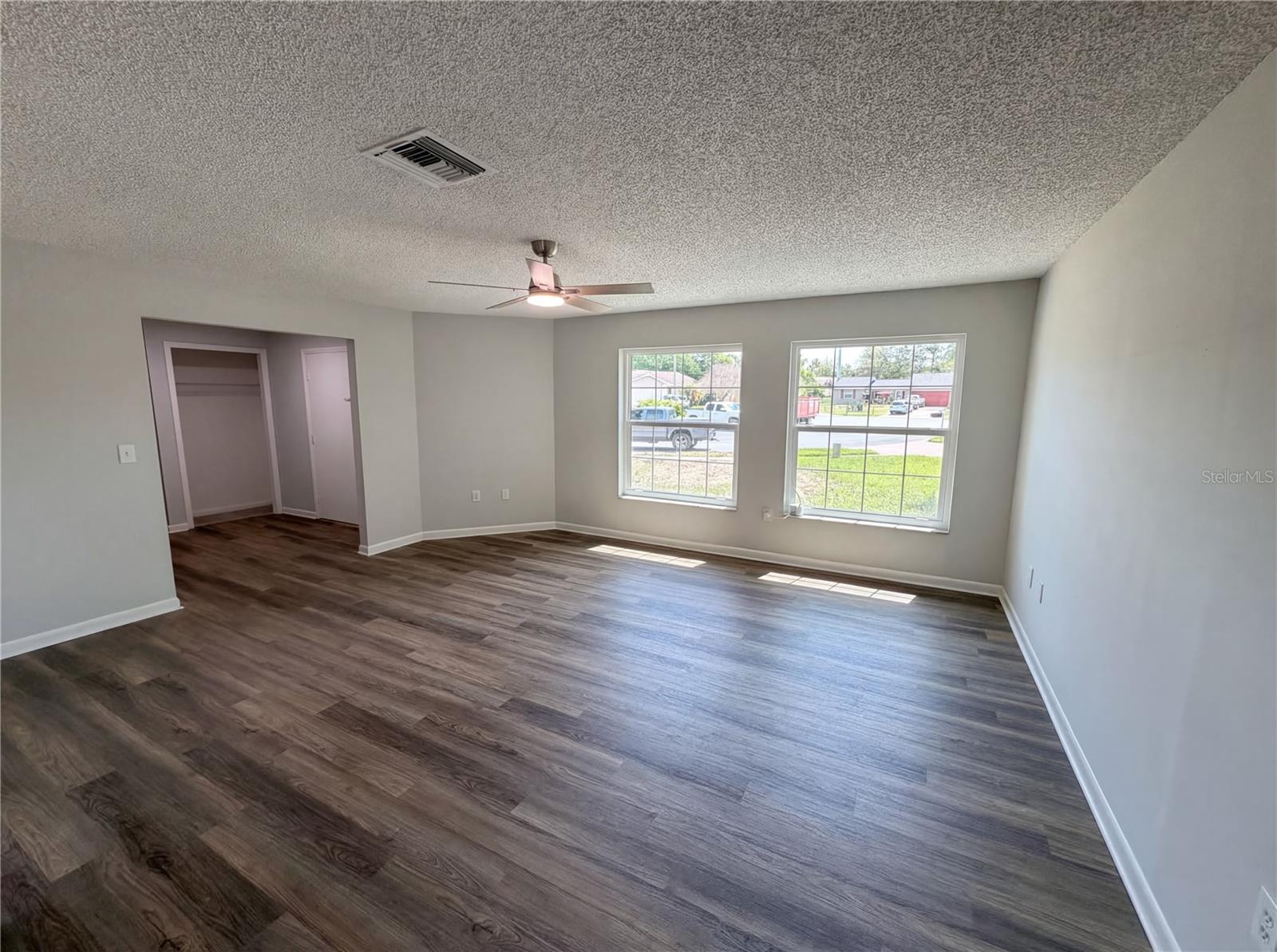 AMBERGLEN - Residential