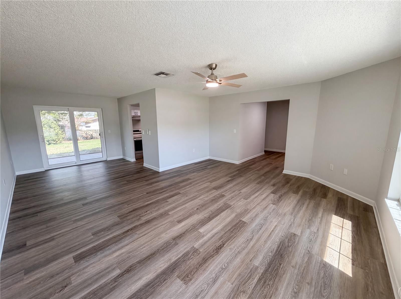 AMBERGLEN - Residential