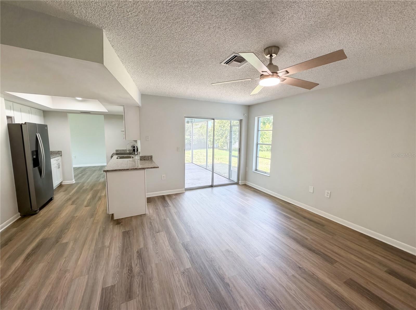 AMBERGLEN - Residential