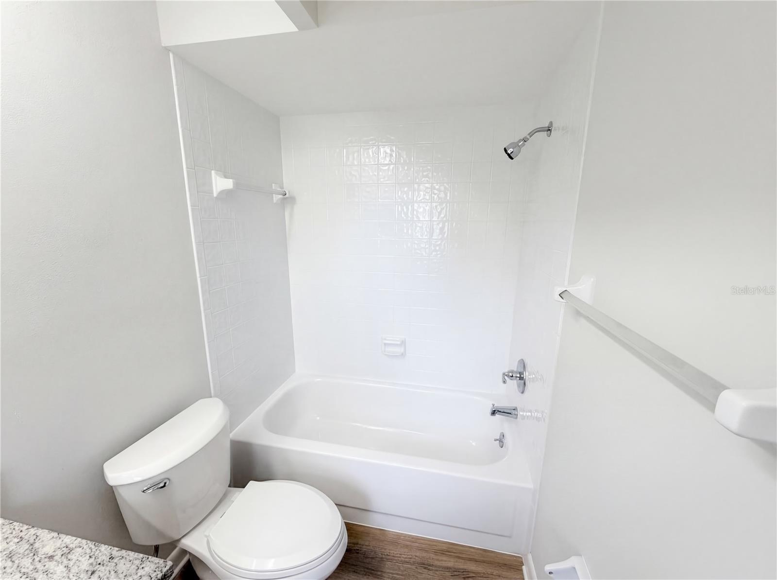 AMBERGLEN - Residential