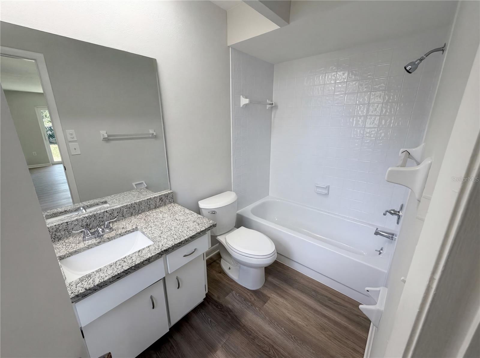 AMBERGLEN - Residential