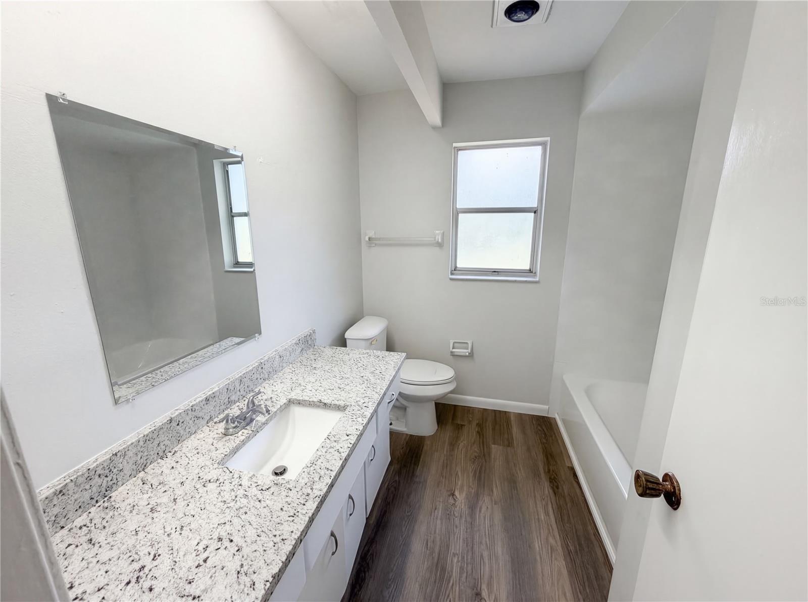 AMBERGLEN - Residential