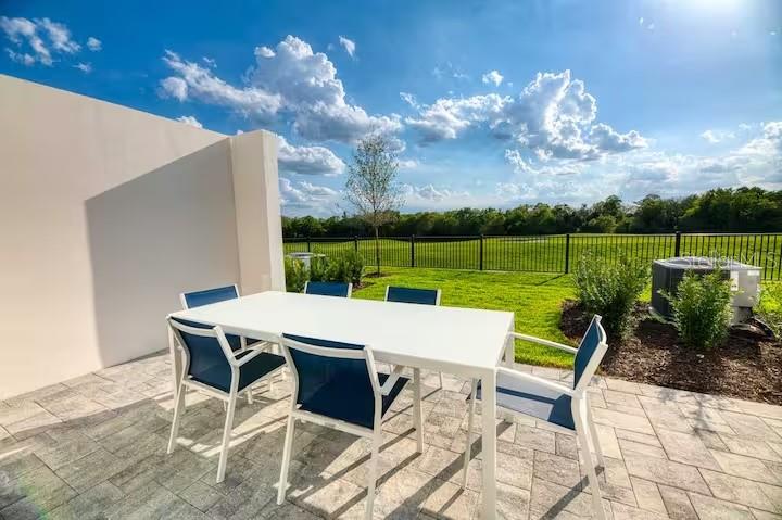 792 DRIVING RANGE COURT