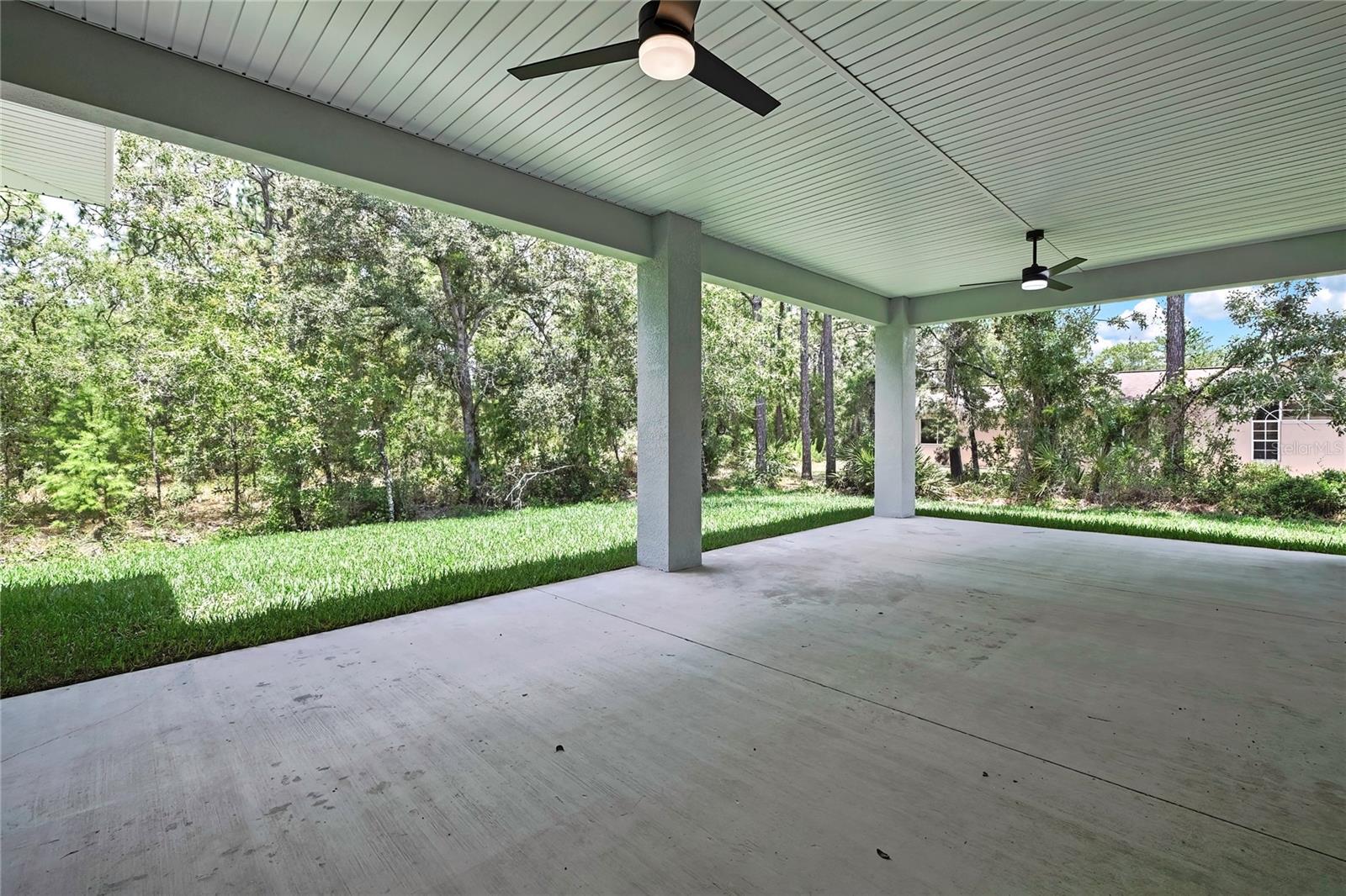 8 HIBISCUS COURT