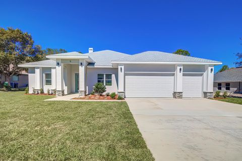 A home in HOMOSASSA