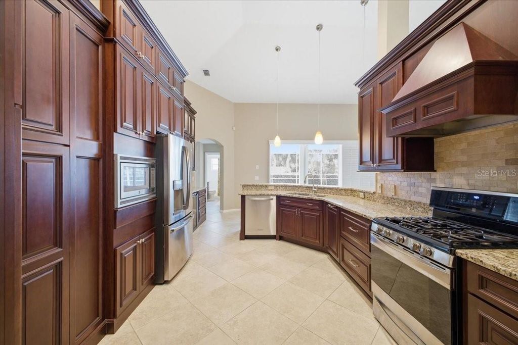 Photo of 2726 Valencia Grove Drive, Valrico, FL 33596 (MLS # TB8510957)