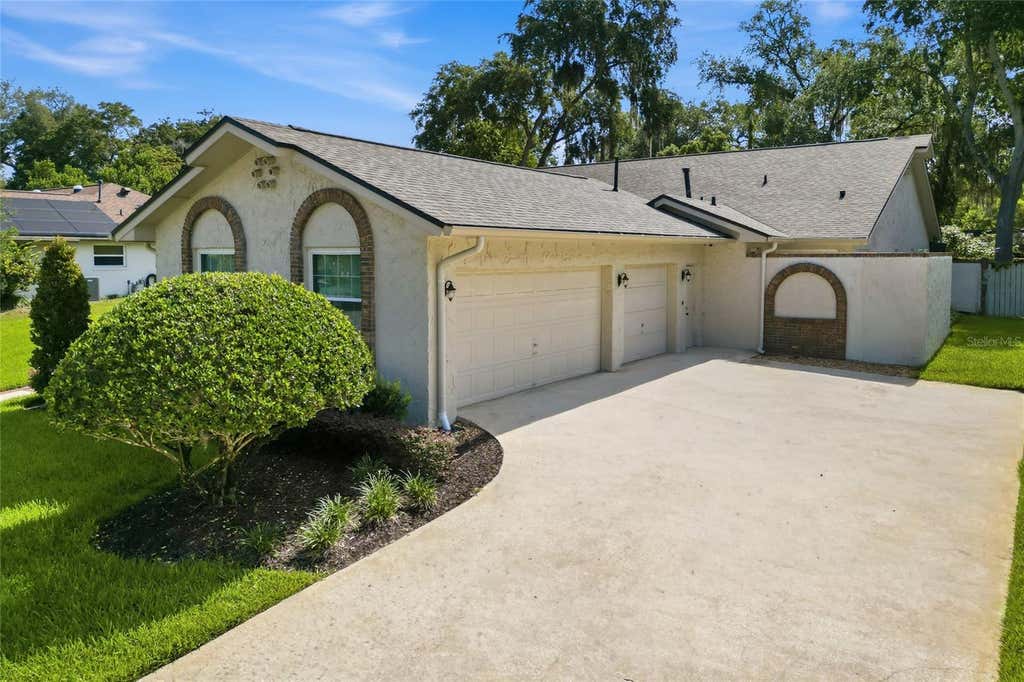 Photo of 1063 Whispering Point, Casselberry, FL 32707 (MLS # O6416626)