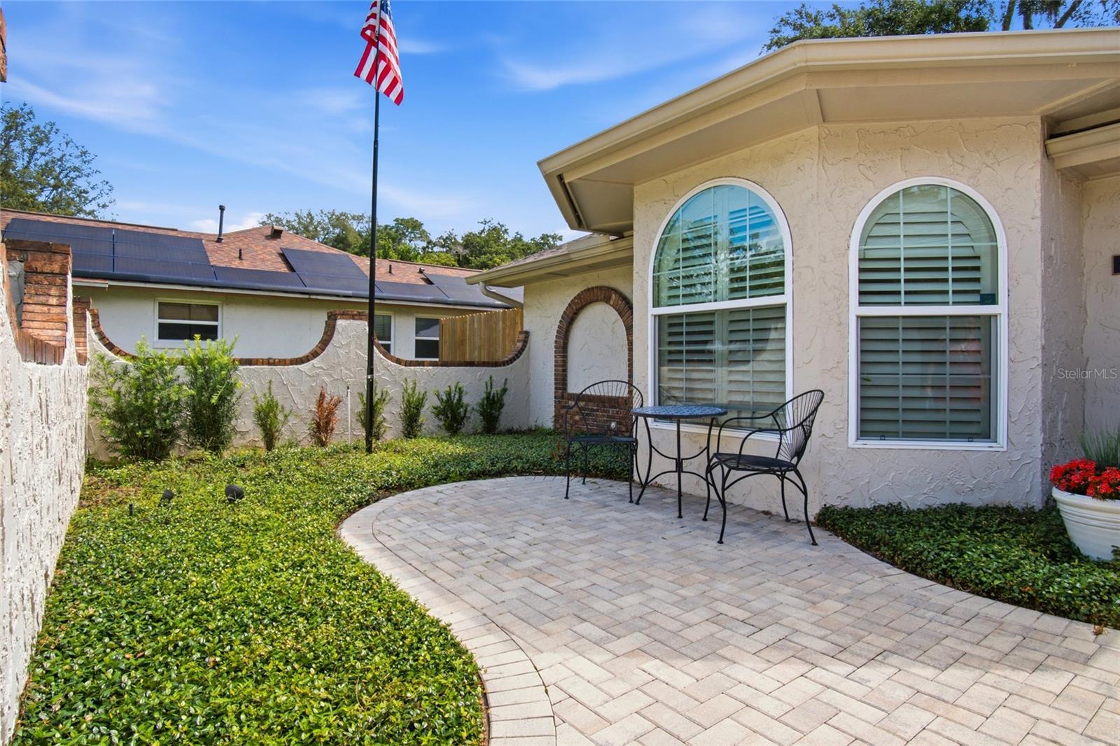 1063 WHISPERING POINT
